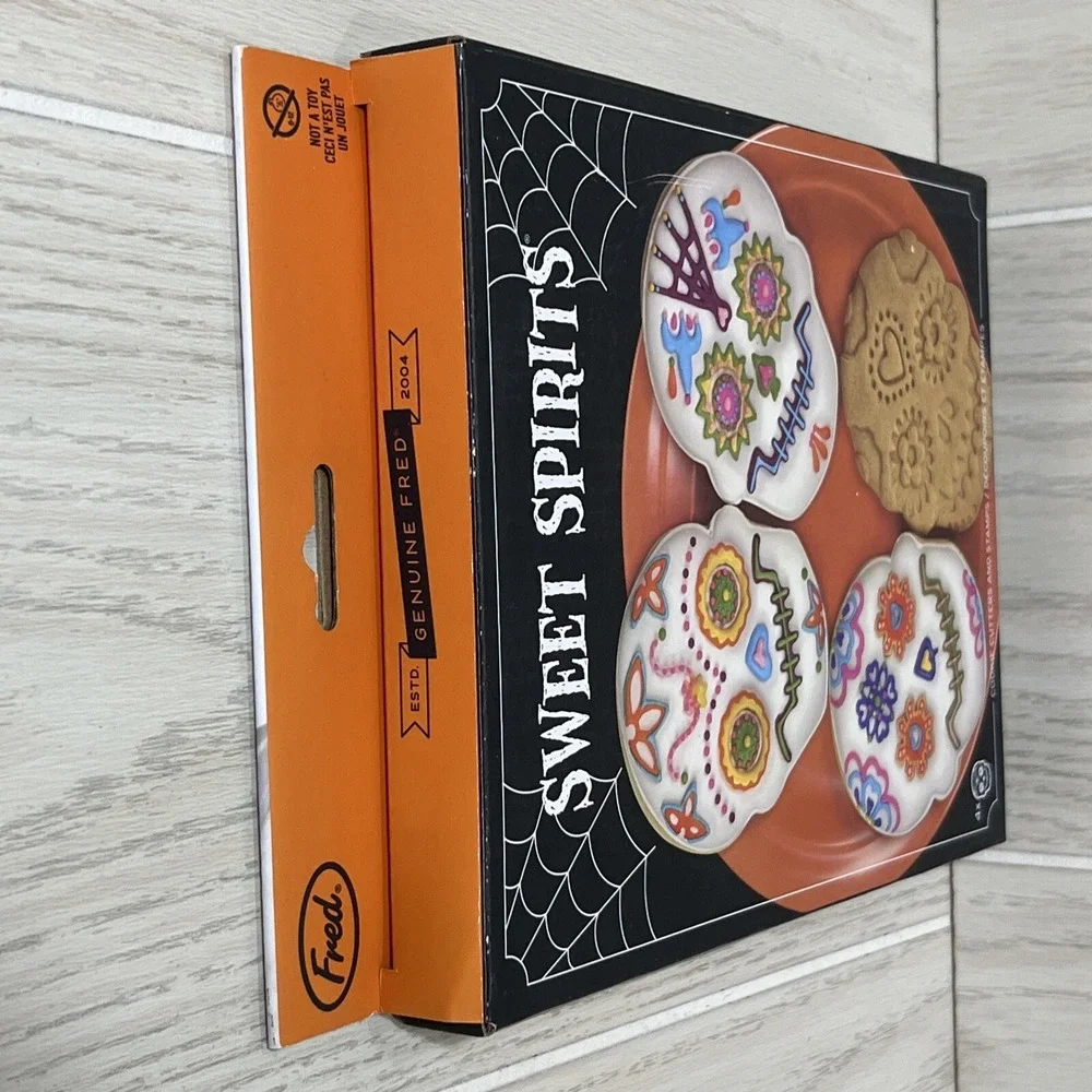 Fred Sweet Spirits Day of the Dead sugar skull cookie cutters stamps new set 4